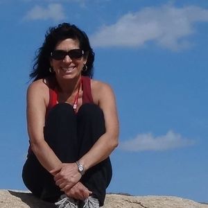 Meet your Posher, Rena